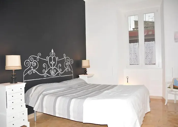 Cosy Apartment - 5 Minutes Walk From Colosseum